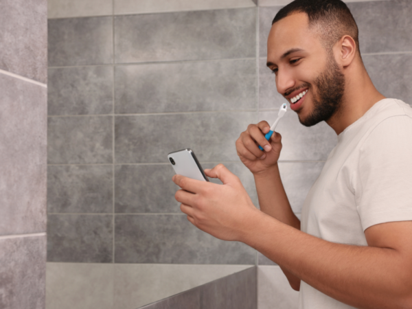 The Hidden Dangers of Bathroom Phone Use: Why It’s Time to Leave Your Phone Outside the Loo